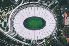 九游娱乐空间-从败北老鹰到问鼎冠军，西亚卡姆的逆袭之路引发热议